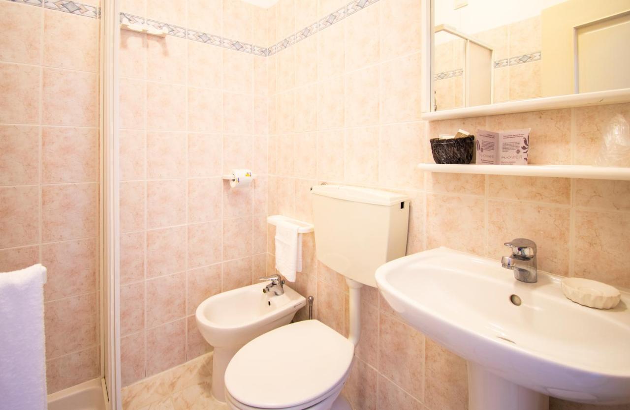 Hotel Villa Giada Marina di Massa Buitenkant foto