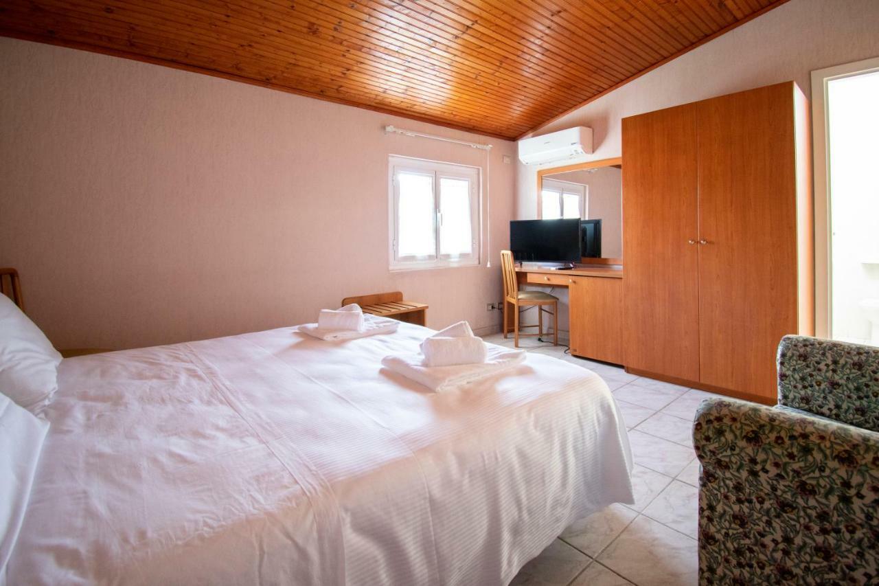 Hotel Villa Giada Marina di Massa Buitenkant foto